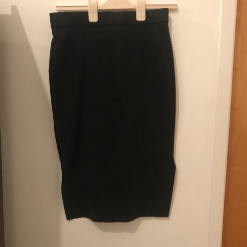 Wilfred free/aritzia black velvet pencil skirt